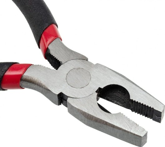 Плоскогубцы REXANT 12-4611-1 комбинированные 160 мм, обливные рукоятки