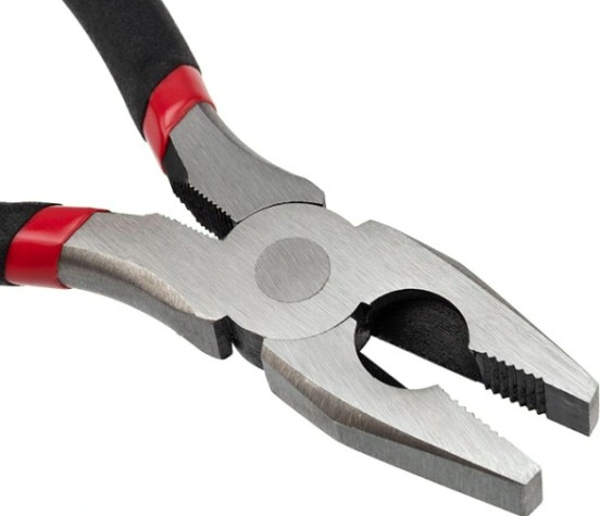 Плоскогубцы REXANT 12-4613-1 комбинированные 200 мм обливные рукоятки