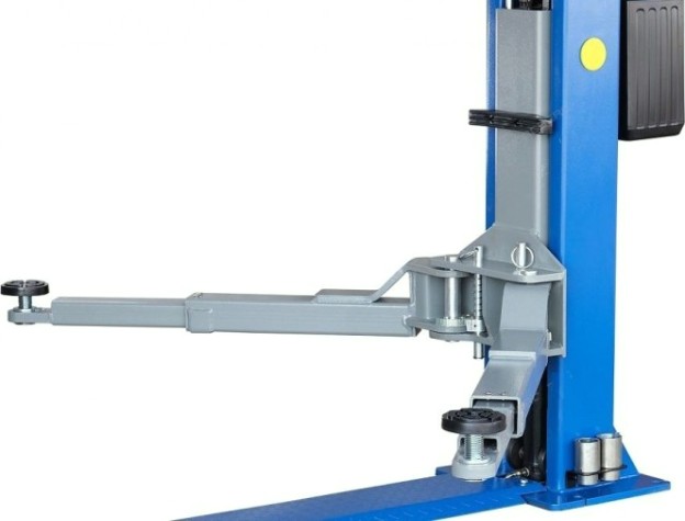 Подъемник автомобильный NORDBERG N4121А-4T двухстоечный 4 т ассиметричный (380В) [ЦБ-00009455]