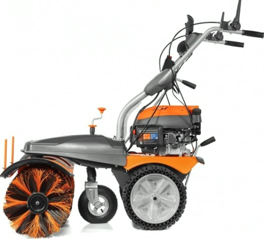 Подметальная машина DAEWOO DASC 70100E с электростартером