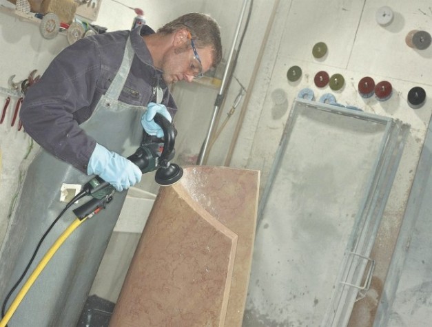 Полировальная машинка METABO PWE 11-100 [602050000]