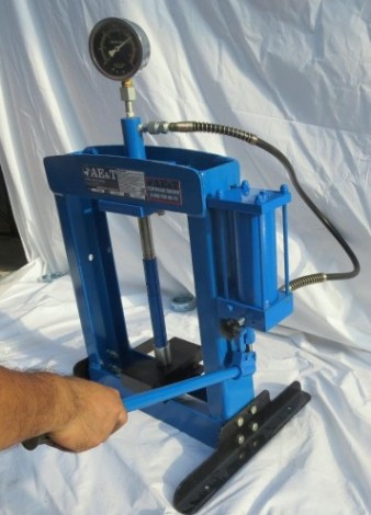 Пресс AE&T Т61204М настольный 4 т [T61204M]