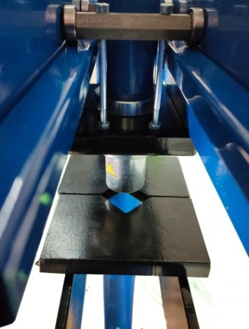 Пресс AE&T Т61212Т 12 т [T61212T]