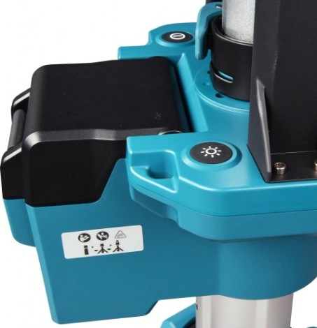 Прожектор MAKITA DML814 стационарный, телескопический [RUADML814]