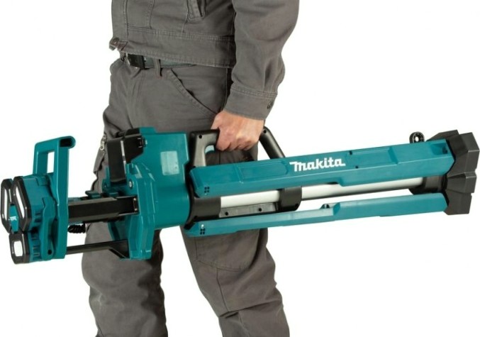 Прожектор MAKITA DML814 стационарный, телескопический [RUADML814]