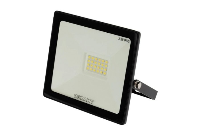 Прожектор REXANT 605-003promo LED 30 W 2400 Лм 6500 К + опора на грунте