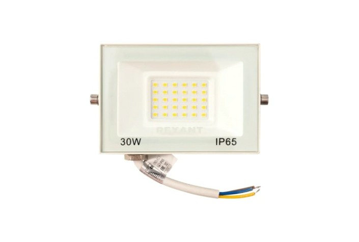 Прожектор REXANT 605-028 светодиодный СДО 30Вт 2400Лм 2700К теплый свет