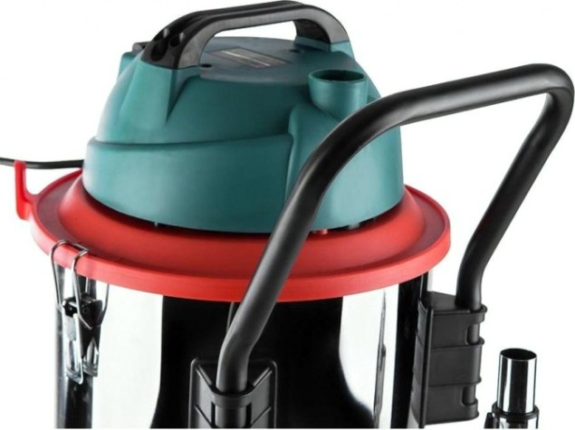 Пылесос сетевой Hammer PIL50A flex + розетка для электроинструмента