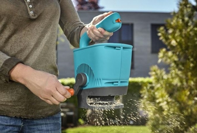 Разбрасыватель удобрений и семян GARDENA M 00431-20.000.00 [00431-20.000.00]