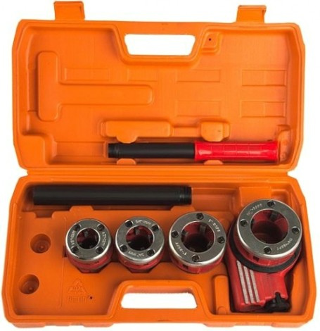 Резьбонарезной набор Sturm 1065-03-S4 4 клуппа (1/2", 3/4", 1", 1-1/4" + трещотка)