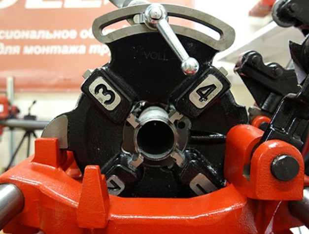 Резьбонарезной станок VOLL 2.20050 V-Matic A2