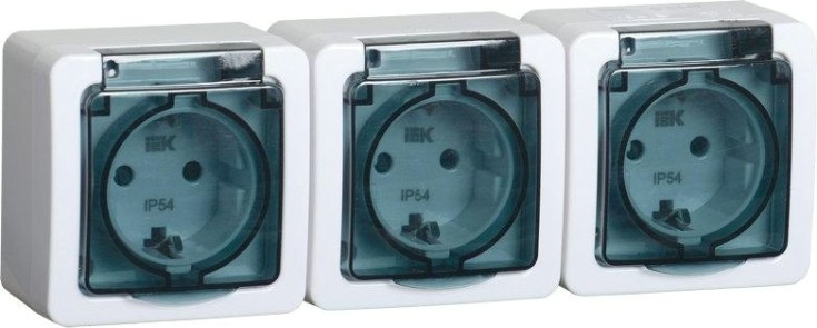 Розетка IEK Гермес Plus РСб23-3 3-м оп 16а ip54 с заземл. с дым. крышкой [ERMP32-K03-16-54-EC]