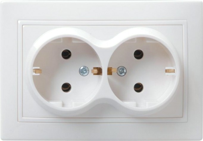 Розетка IEK Кварта РС12-3 2-м сп 16а ip20 с заземл. [ERK24-K01-16-DM]