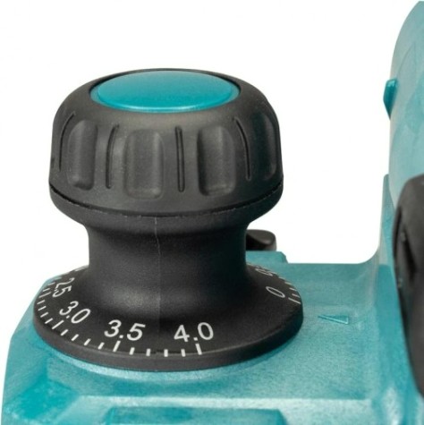 Рубанок аккумуляторный MAKITA KP001GZ без АКБ и ЗУ Рубанок аккумуляторный MAKITA KP001GZ без АКБ и ЗУ