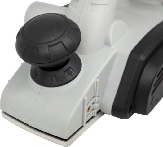 Рубанок сетевой Ресанта Р-82/1100 [75/5/4]