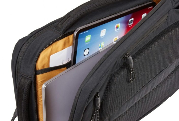 Рюкзак THULE 3 204 219 paramount convertible laptop bag, 15,6", black [3204219]