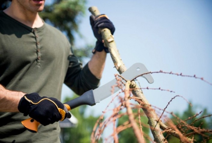 Секач для сучьев (малый) FISKARS WoodXpertXA3 1003609 [1003609]