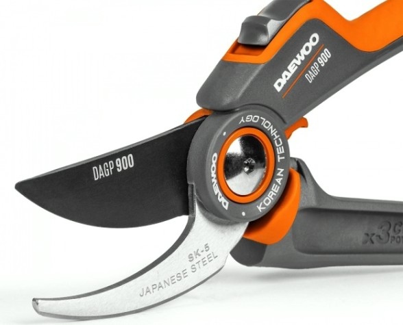 Секатор DAEWOO DAGP 900 плоскостной c храповиком