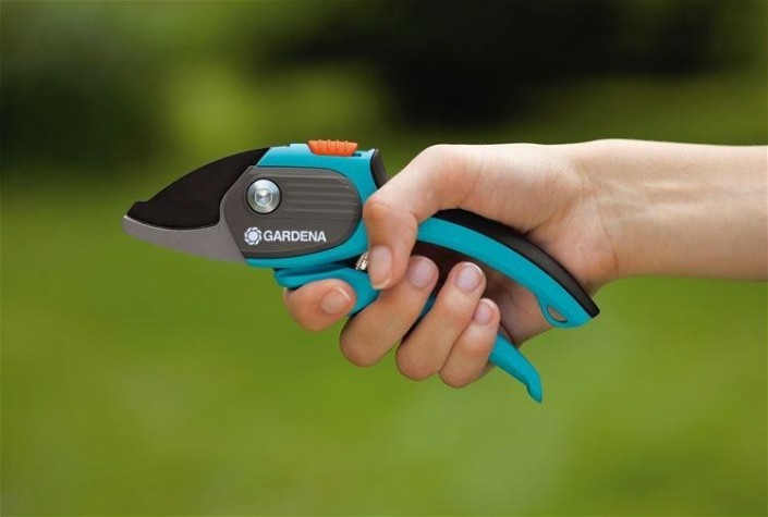 Секатор GARDENA Classic 08754-20.000.00 [08754-20.000.00]