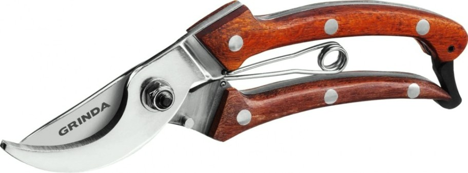 Секатор GRINDA PRO Line P-17 цельнокованый, деревянные рукоятки 195 мм [423417]