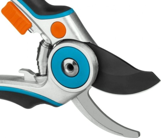 Секатор GRINDA PRO Line Р-29 эргономичные алюминиевые рукоятки, 210 мм [423429]