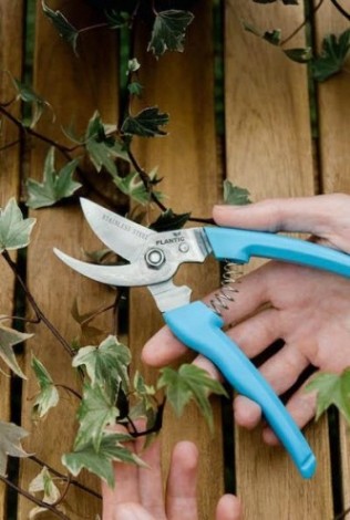 Секатор PLANTIC 25261-01 плоскостной light l61