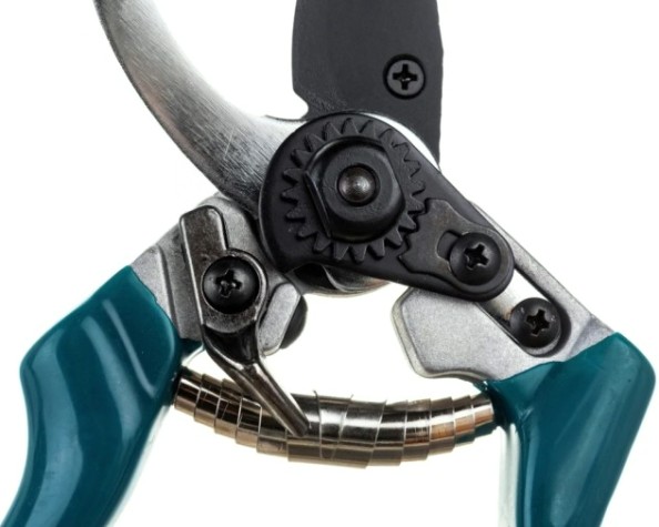 Секатор RACO 142С с алюминиевыми рукоятками, плоскостной, 215 мм [4206-53/142C]