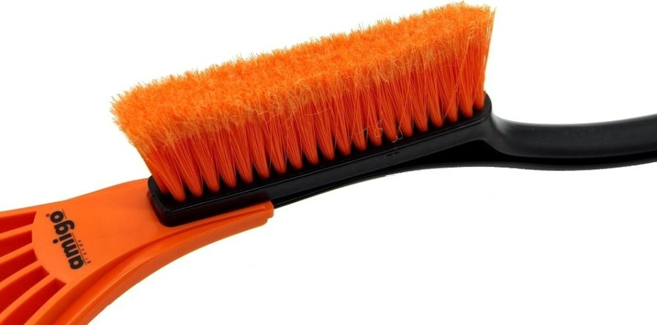 Щетка-сметка для снега со скребком Amigo 74115