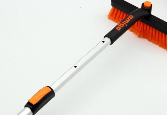 Щетка-сметка для снега со скребком Amigo телескопическая 74523 [74523]