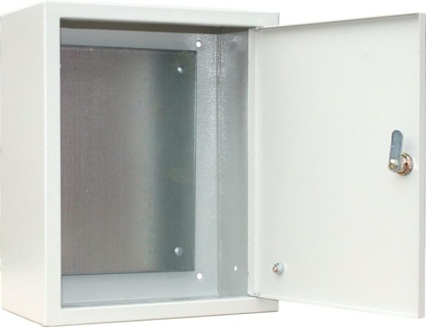 Щит металлический распределительный RUCELF ЩМП-03 IP31 навесной с монтажной панелью Щит металлический распределительный RUCELF ЩМП-03 IP31 навесной с монтажной панелью