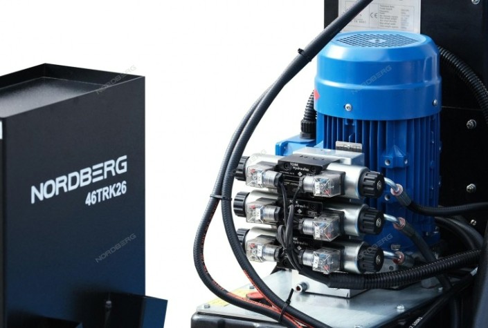 Шиномонтажный стенд NORDBERG 46TRK26 станок для грузовых автомобилей 14"-26", двухскоро [46TRK26(G)]