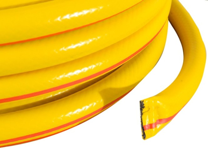 Шланг для полива ВИХРЬ 3/4" х 25 м усиленный [73/7/2/4]