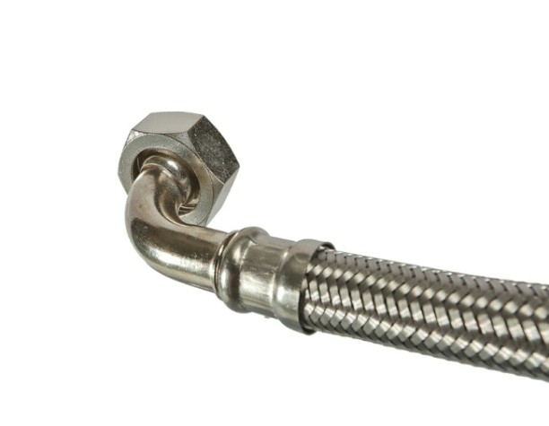 Шланг соединительный STURM WP97JSH-2-1/2 для насосных станций ø1/2" Шланг соединительный STURM WP97JSH-2-1/2 для насосных станций ø1/2"