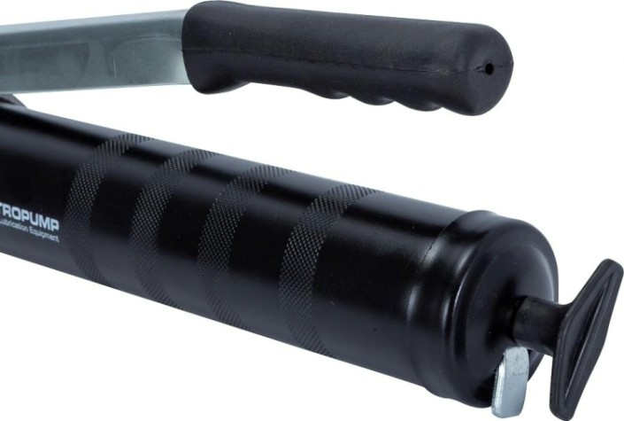 Шприц Petropump PP100200 профессион. рычажный 690атм, 500см3, шланг 300 мм Шприц Petropump PP100200 профессион. рычажный 690атм, 500см3, шланг 300 мм