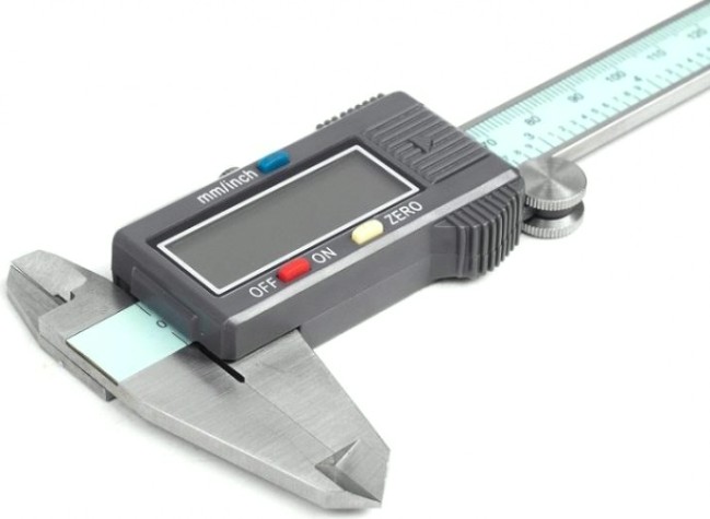 Штангенциркуль ЧИЗ электронный с глубиномером ШЦЦ-1-200 0.01 ЧИЗ [45640]