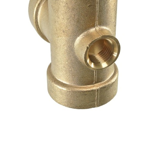 Штуцер Sturm WP97JSU-4 4-х выводной латунный Штуцер Sturm WP97JSU-4 4-х выводной латунный