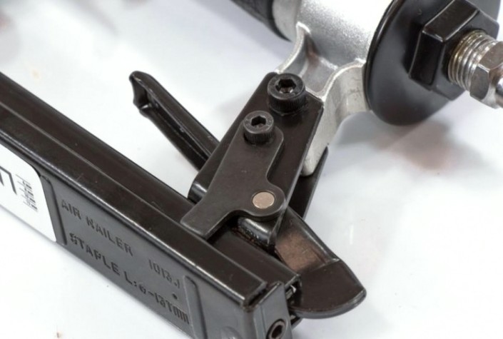 Скобозабиватель пневматический MATRIX 6-13 мм [57415]