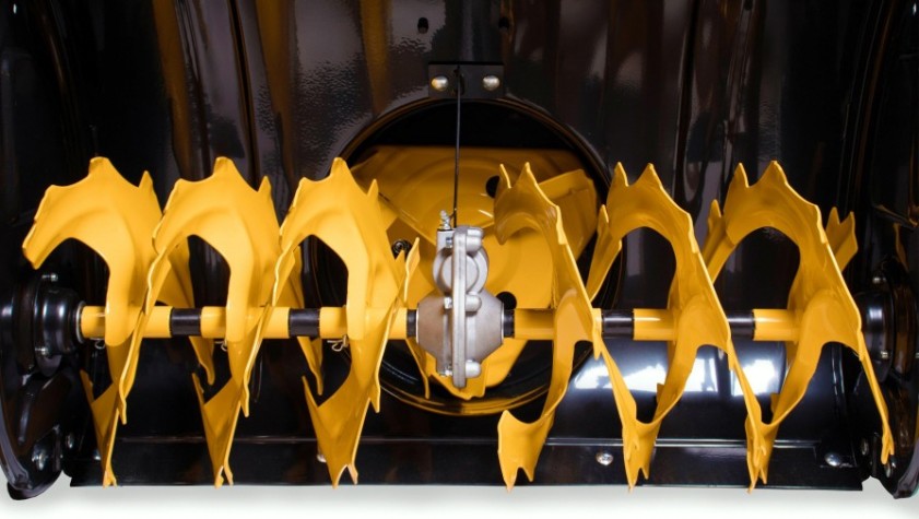 Снегоуборщик бензиновый CHAMPION ST 1376 E [ST1376E]