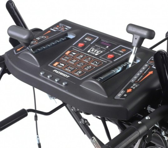 Снегоуборщик бензиновый гусеничный PATRIOT Сибирь 85 ET с электростартером 220В [426108850]