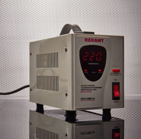 Стабилизатор напряжения однофазный REXANT AСН-1000/1-Ц [11-5001]