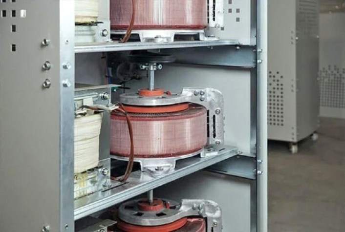 Стабилизатор напряжения трехфазный ndcorp Helios Y 250-20 [Helios Y 250-20]