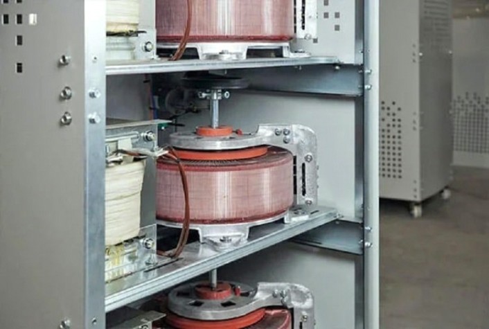 Стабилизатор напряжения трехфазный ndcorp Helios Y 640-20 [Helios Y 640-20]