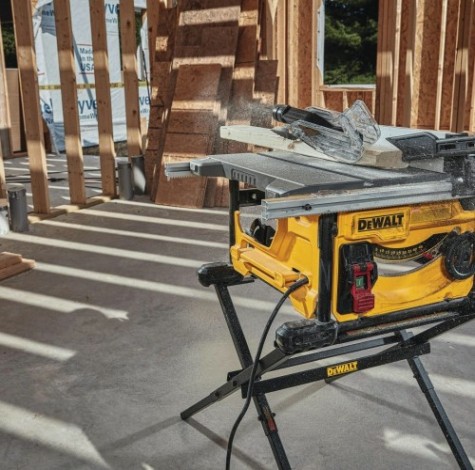 Станок циркулярный DeWALT DWE 7485 [DWE7485-QS]