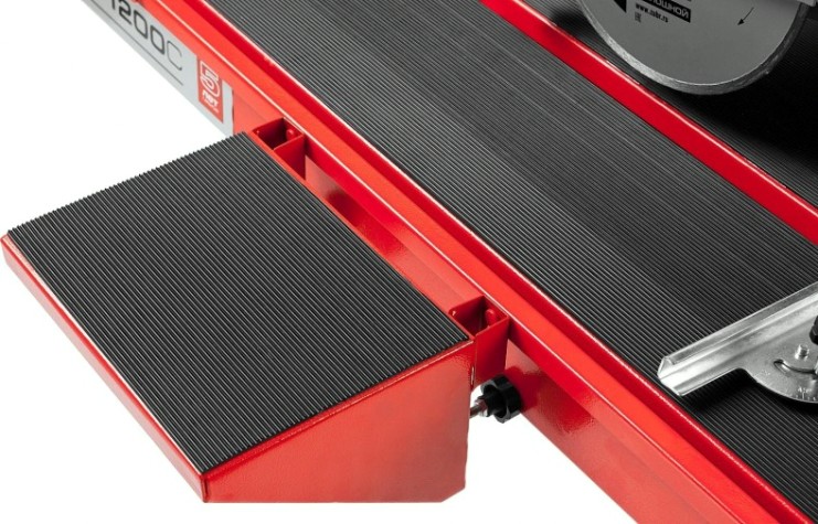 Станок плиткорезный ЗУБР ЭП-250-1200С Станок плиткорезный ЗУБР ЭП-250-1200С