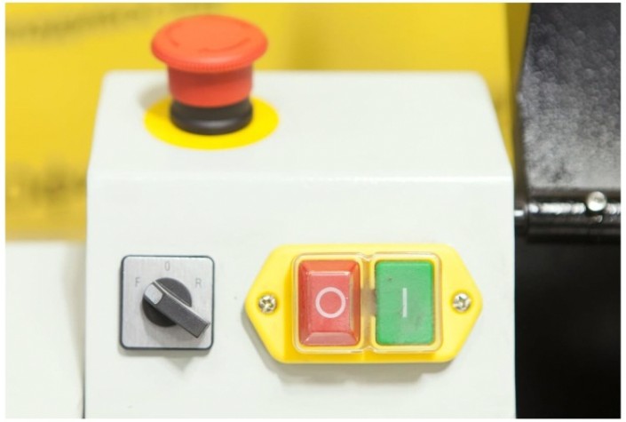 Станок токарный STALEX D250x550C настольный Станок токарный STALEX D250x550C настольный