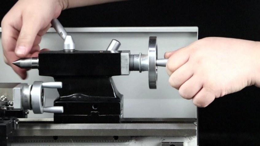 Станок токарный Visprom SPV-180x300 [39001200]