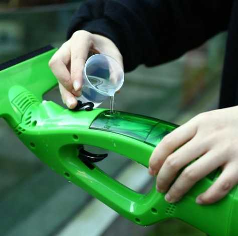 Стеклоочиститель DEKO WVC3.7, green аккумуляторный зеленый [065-0991]