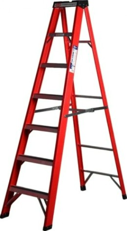 Стремянка стеклопластиковая АЛЮМЕТ SF 1006 6 ступеней, с органайзером