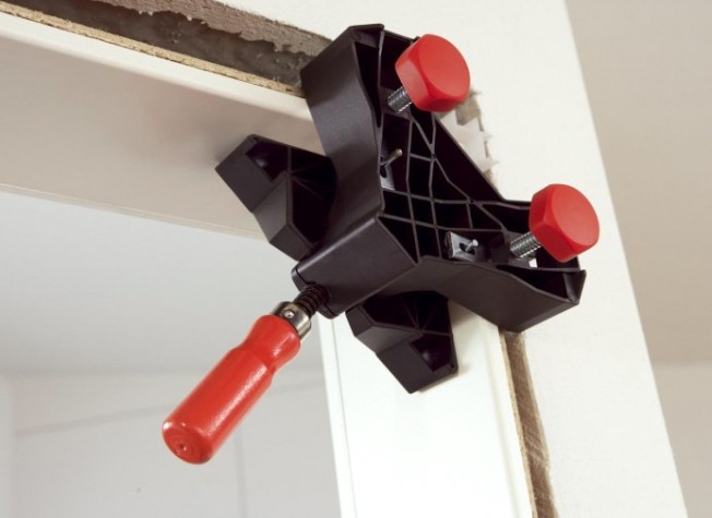 Струбцина для выправки дверных углов BESSEY WTR [BE-WTR]