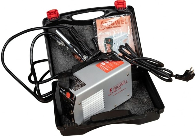 Сварочный инвертор VEKTOR ММА-200А в кейсе [3260]